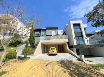 1726671721011-img_3251.jpeg · Casa em condomínio para venda com 4 quartos, sendo 4 suítes, 320m²