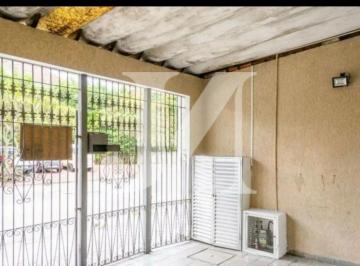 Casa · 120m² · 2 Quartos · 1 Vaga · Casa térrea de 120m², 2 Dormitórios, terraço e 1 Vaga na Vila Carrão.