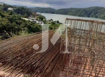 Terreno · 1717m² · Condomínio Aguas De Igarata - Lote/Terreno à Venda de 1.717 m² e faz fundo com a represa, no Condomí