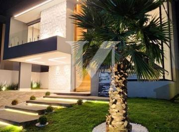 Casa · 453m² · 3 Quartos · 4 Vagas · Casa em Condomínio de 453m², 3 Suítes e 4 Vagas no Condomínio Alphaville.