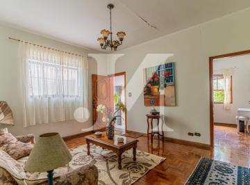 Casa · 288m² · 3 Quartos · 4 Vagas · Casa Térrea de 288m², 3 Dormitórios, Área gourmet, Quintal grande e 4 Vagas de garagem