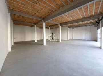 Comercial · 141m² · 2 Vagas · Galpão para Locação em De Fátima, Serra - 141m²