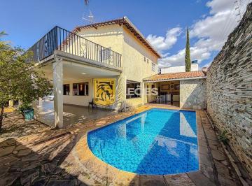 84b476574510145f73f11a1d984342b2cd886ed7 · CASA ESCRITURADA VICENTE PIRES TAGUAPARK 3 QUARTOS SUÍTE PISCINA AQUECIDA SAUNA CONDOMÍNIO 400M²