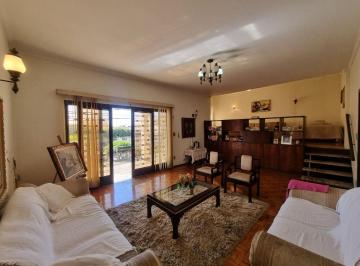 3fe1edfbf6d9473886ab627fabf2f37d93e4f4bf · Casa com 5 dormitórios, 227 m² - venda por R$ 1.000.000,00 ou aluguel por R$ 7.275,00/mês - Vila Reh