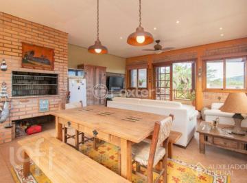 dde28e6d · Casa, 5 dormitórios, 400 m², em Vila Nova