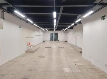 Comercial · 300m² · Galpão à venda em Consolação - SP