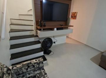 Foto 01 · Sobrado para venda com 2 suítes e quintal em világio na Vila Brasileira