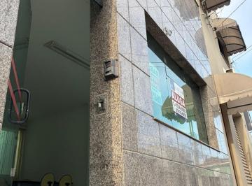 Foto 01 · Espaço comercial para locação com 3 salas no Centro de Mogi das Cruzes.