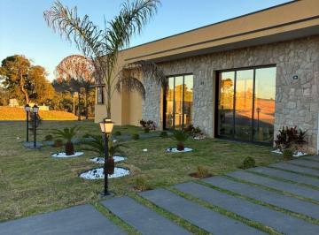 Casa de 3 quartos, Paranapanema · Casa de 170m², de 3 suítes/dorms, à venda no Cond Riviera de Santa Cristina XIII, em Paranapanema-SP