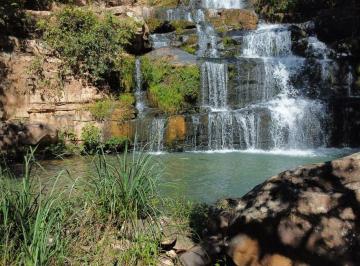 Rural de 3 quartos, Formosa · 34Ha Entre os municipios de Vila Boa e JK