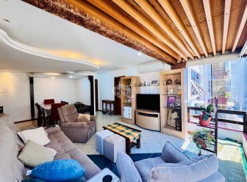 Apartamento · 94m² · 2 Quartos · 1 Vaga · Apartamento 2 dormitórios, sendo 1 com sacada, 1 vaga escriturada, Santana, Porto Alegre.