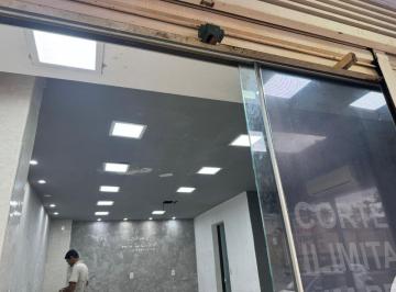 Comercial , Vicente Pires · Rua 4 - VENDE E ALUGA - Loja Comercial c/ 38 metros quadrados - Vicente Pires