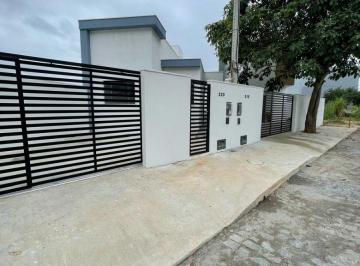 Casa de 3 quartos, Macaé · VENDO MARAVILHOSA CASA COM 3 DORMITÓRIOS NO JARDIM GUANABARA