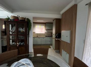 Casa · 142m² · 3 Quartos · 2 Vagas · Maravilhosa Residência em Condomínio de Alto Padrão. Casa de 02 pavimentos, 03 d