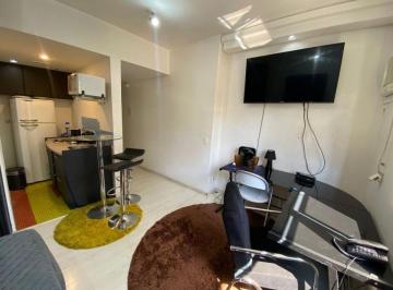 Apartamento de 1 quarto, São Paulo · Flat para venda e Locação próx Metrô Moema