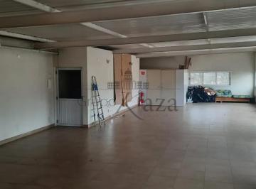 Comercial · 341m² · 4 Vagas · Oportunidade Prédio Comercial no bairro Vila Industrial 450m² Aceita Permuta