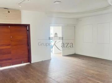 Comercial · 702m² · Ponto Comercial - Jardim São Dimas - 196m² Estuda permuta