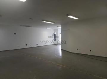 Comercial · 600m² · 20 Vagas · Loja Comercial - Centro - Mont Mall Shopping - 600m².