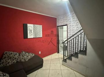 Casa · 125m² · 3 Quartos · 2 Vagas · Oportunidade - Casa Sobrado - Vila Rica - 3 Dormitórios - 250m².