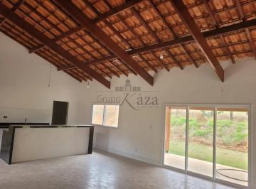 Rural · 221m² · 3 Quartos · 2 Vagas · Chácara - Bom sucesso - 3 Dormitórios - 221,34 - Estuda Permuta.