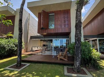 Casa de 5 quartos, São Sebastião · Casa Frente Mar | Praia de Camburi | MOBILIADA | Projeto Gui Mattos