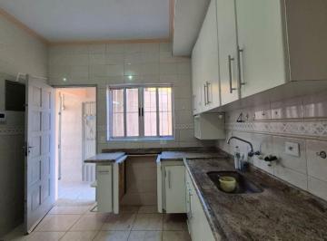 c371b340-2263-4833-8102-c6e2da8ef541 · Imperdível casa para venda em Jardim Marisa com 3 quartos, sendo 1 suíte, 113m²