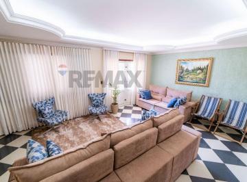 Casa · 300m² · 4 Quartos · Excelente Sobrado Ótima Localização Guará II
