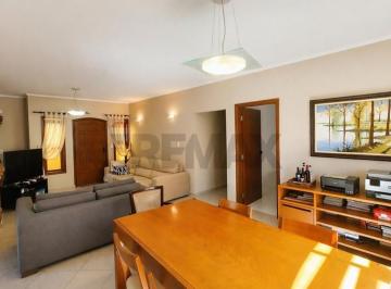 Casa · 260m² · 4 Quartos · Casa no Residencial 6 em Alphaville com 4 dormitórios e piscina para locação no valor de R$12.000,00