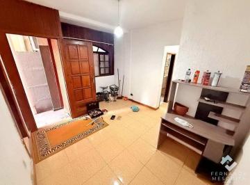 casa-de-fundos-a-venda-na-tijuca-2-quartos-garagem1037541.jpeg · Casa de Fundos à Venda na Tijuca – 2 Quartos, Garagem e Condições Facilitadas de Pagamento