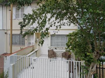 Comercial · 97m² · 1 Vaga · Casa comercial na Rua Vitor Alves da Rocha, 93 • 97 m²
