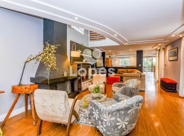 Casa de 4 quartos, Curitiba · Casa em Condomínio 4 suítes no Campo Comprido