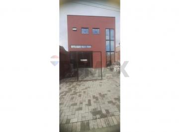 Comercial · 92m² · 2 Vagas · Prédio Comercial para alugar em Jardim Piazza Di Roma de 92.00m² com 2 Garagens