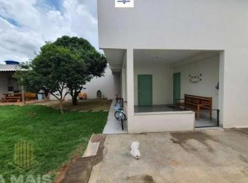Casa · 185m² · 3 Quartos · 4 Vagas · Casa 3 Quartos para Venda no Vila Rosa - Goiânia