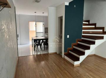 292169fc48a28b55fdbfa46b15949a878e5a7b71 · Casa de condomínio à venda com 159m², 2 suítes e 2 vagas
