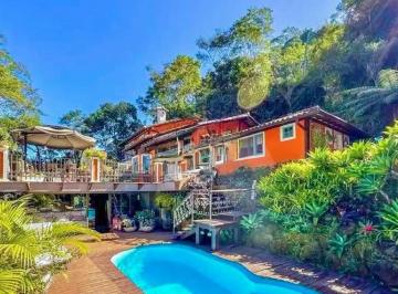 Casa · 300m² · 3 Quartos · 2 Vagas · Casa à venda com 3 quartos, Araras, Petrópolis