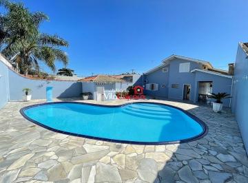 Casa · 175m² · 4 Quartos · 4 Vagas · Casa com 4 quartos e pisicna em Praia de Leste