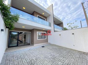 Casa · 166m² · 4 Quartos · 2 Vagas · Sobrado com 4 quartos na quadra do mar em Matinhos