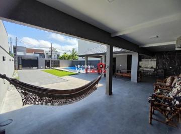 Casa · 208m² · 4 Quartos · 3 Vagas · Sobrado a Venda 50 metros Do Mar Matinhos
