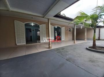 Casa · 193m² · 4 Quartos · 3 Vagas · Casas em amplo terreno no Balneário Luciane