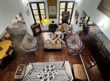 Casa · 270m² · 4 Quartos · 5 Vagas · Casa na Região Mais Procurada de Teresópolis