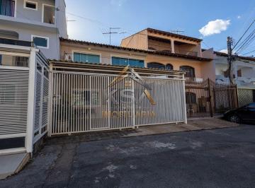 Casa de 4 quartos, Águas Claras · Excelente Casa de 2 Pavimentos na QS 05 – em Águas Claras