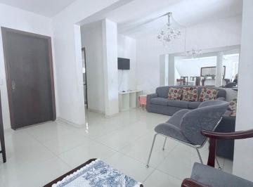Casa de 4 quartos, Santa Maria · Lindo Sobrado no Residencial Santos Dumont – Aceita Financiamento e FGTS!