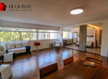 Apartamento · 120m² · 3 Quartos · 1 Vaga · SQS 213 – Reformado. 03 quartos, 01 Suíte, vaga e DCE, vista livre e 120m²- Asa Sul.