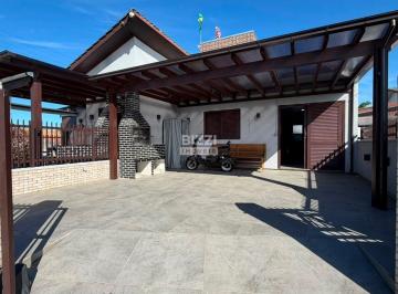 Casa · 50m² · 2 Quartos · 1 Vaga · Casa Geminada - Balneário Rincão/SC