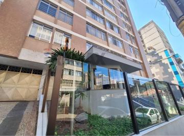 Apartamento · 111m² · 3 Quartos · 1 Vaga · Apartamento 3 quartos, suíte, 1 vaga, 2 elevadores, portaria remota com zelador, reformado no Centro