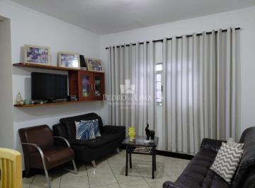 Casa · 142m² · 2 Quartos · 2 Vagas · Terreno com duas casas na Vila Marieta - Penha