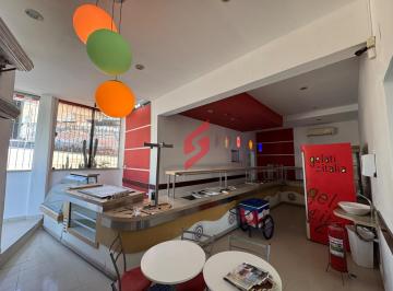 Comercial · 150m² · 4 Quartos · Salão comercial / Antiga sorveteria Urbana - Votorantim