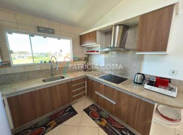 Apartamento · 4 Quartos · 1 Vaga · Apartamento Com área externa em Centro, Garopaba/SC