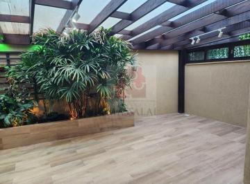 Casa · 241m² · 4 Quartos · 2 Vagas · Casa em Condominio fechado