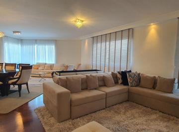 Apartamento · 180m² · 3 Quartos · 4 Vagas · Apartamento com 3 dormitórios em Osasco